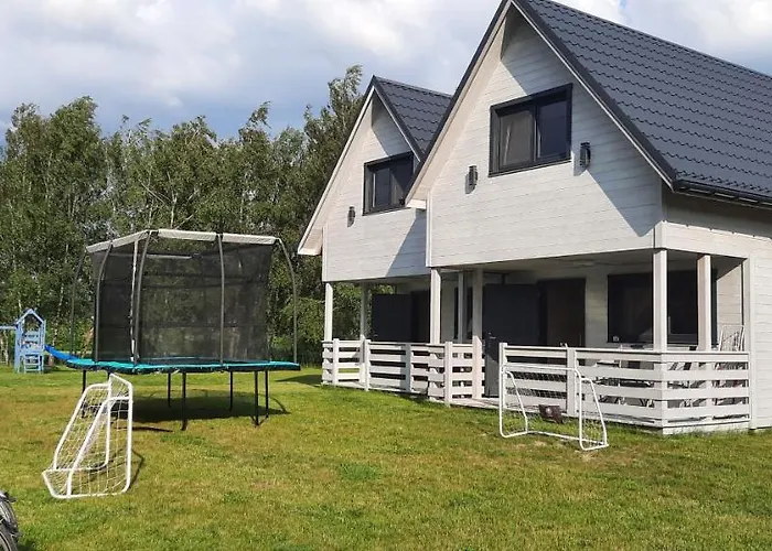 San Escobar * Dziwnówek