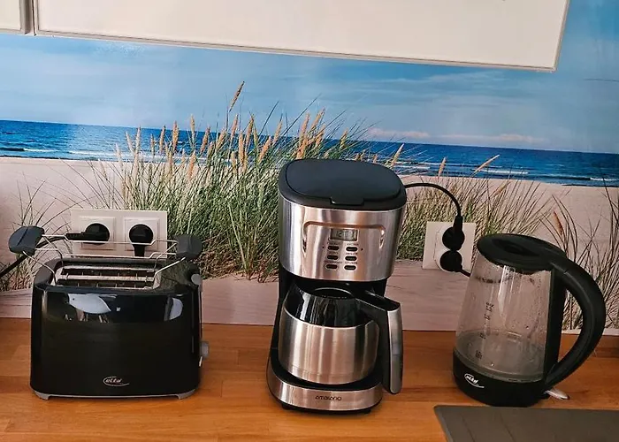 San Escobar * Dziwnówek