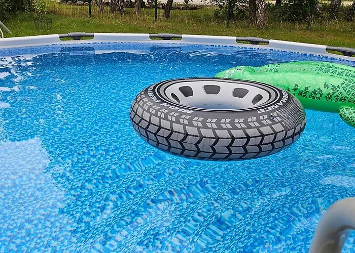 San Escobar Dziwnówek